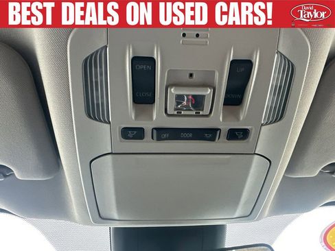 Used 2021 Toyota Highlander XLE AWD/4WD image 15