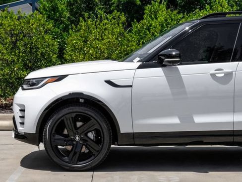 New 2026 Land Rover Discovery Dynamic SE AWD/4WD image 17