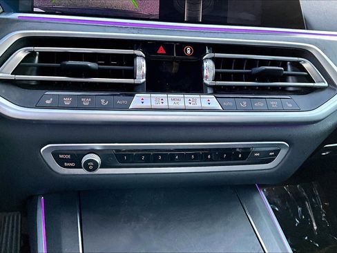 Used 2022 BMW X5 xDrive40i image 16