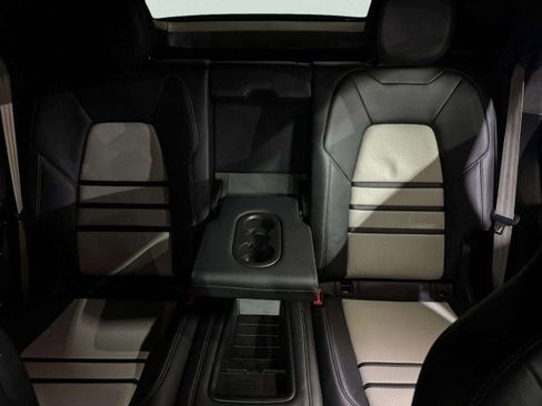 Used 2022 Porsche Cayenne Turbo GT image 39