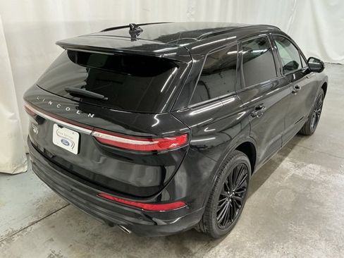 Used 2023 Lincoln Corsair Reserve w/ Equipment Group 201A image 3