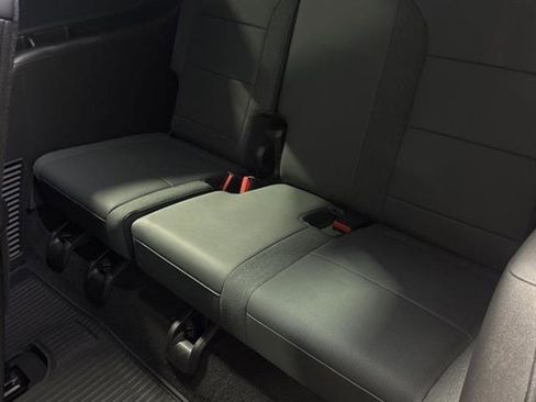 New 2025 GMC Acadia AT4 w/ Super Cruise Package image 15