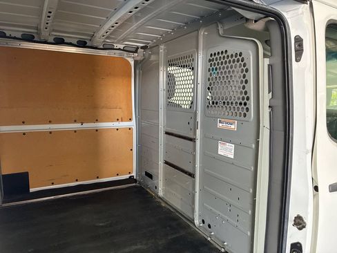 Used 2020 Nissan NV 1500 SV RWD image 18
