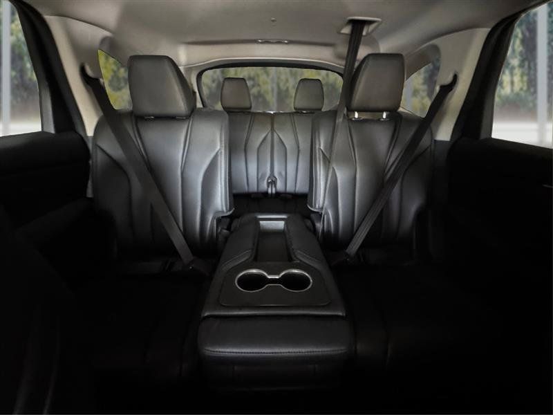 Used 2022 Acura MDX SH-AWD image 32
