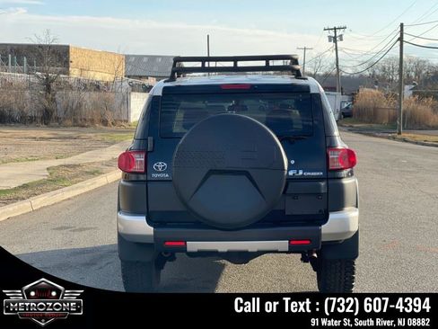 Used 2007 Toyota FJ Cruiser 4WD image 4