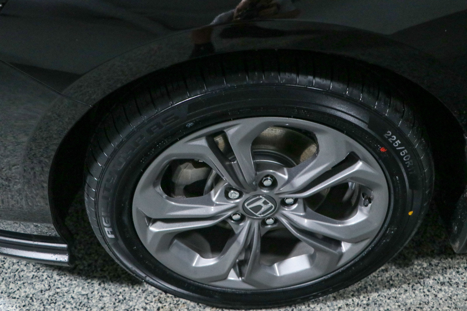 Used 2024 Honda Accord EX image 11