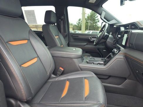 Used 2024 GMC Sierra 2500 AT4 w/ AT4 Premium Plus Package image 12