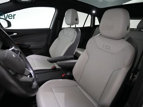 Used 2022 Volkswagen ID.4 Pro S RWD image 4
