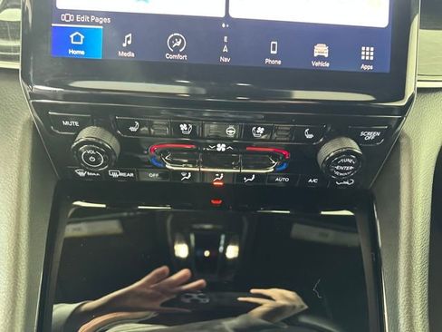 Used 2022 Jeep Grand Cherokee Trailhawk image 23