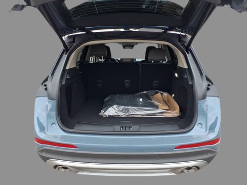 New 2026 Lincoln Corsair Reserve image 8