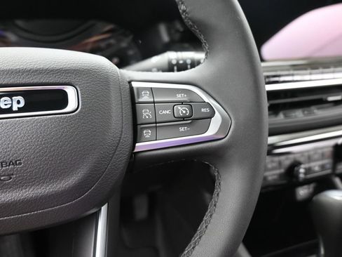 New 2026 Jeep Compass Limited image 32