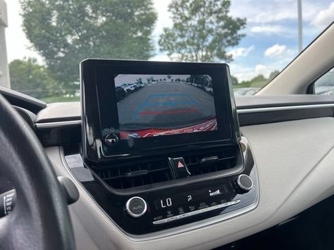 Used 2024 Toyota Corolla LE FWD image 21