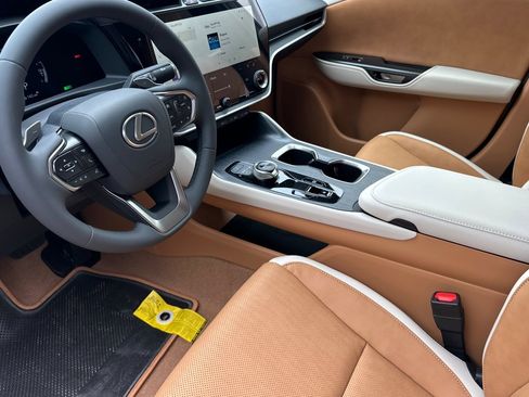 New 2026 Lexus RZ 350e 2WD image 7
