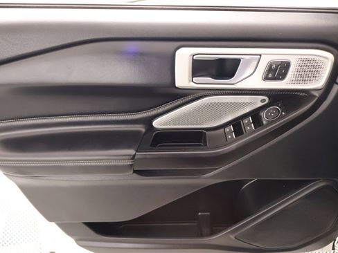 Used 2020 Ford Explorer ST w/ ST High-Performance Pack image 18