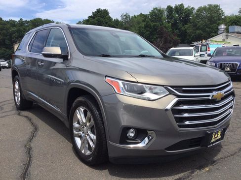 Used 2018 Chevrolet Traverse High Country AWD/4WD image 6