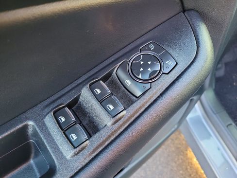 Used 2024 Ford Edge SEL w/ Convenience Package image 18