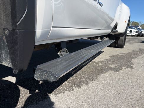 Used 2023 GMC Sierra 3500 Denali w/ Denali Ultimate Package image 45