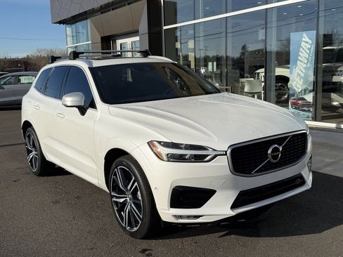 Used 2018 Volvo XC60 T6 R-Design w/ Convenience Package image 2