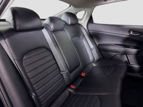 Used 2020 Kia Optima SX image 29