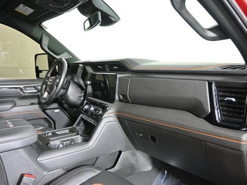 Used 2025 GMC Sierra 3500 AT4 AWD/4WD image 15