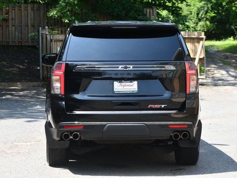 Used 2022 Chevrolet Suburban RST w/ Sport Performance Package image 6