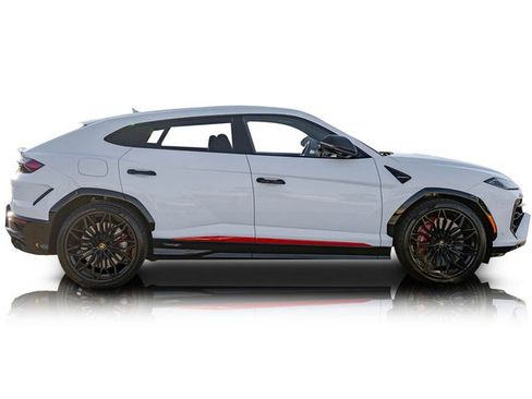 Used 2025 Lamborghini Urus SE AWD/4WD image 2