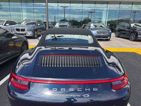 Used 2017 Porsche 911 Carrera 4S image 6