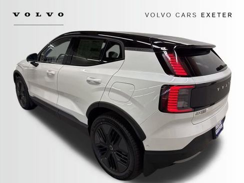 New 2026 Volvo EX30 Cross Country Ultra image 4