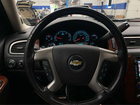 Used 2013 Chevrolet Tahoe LTZ AWD/4WD image 22