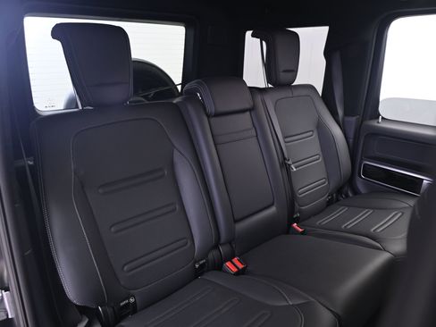 Used 2024 Mercedes-Benz G 550 image 19