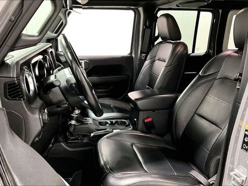 Used 2021 Jeep Wrangler Unlimited Sahara image 22