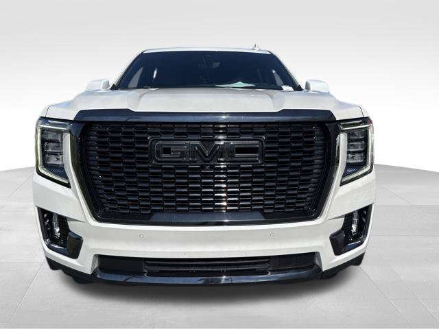 Used 2022 GMC Yukon XL Denali w/ Denali Premium Package RWD image 2