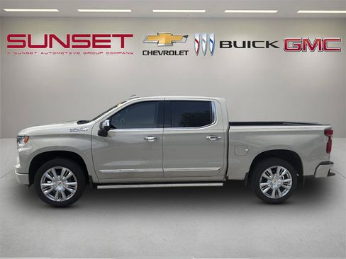 Used 2026 Chevrolet Silverado 1500 High Country AWD/4WD image 5