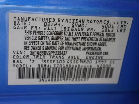 Used 2023 Nissan Sentra SR w/ SR Premium Package FWD image 29
