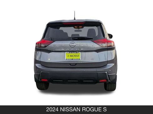 Used 2024 Nissan Rogue S FWD image 9