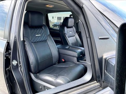 Used 2021 Toyota Tundra Platinum image 11