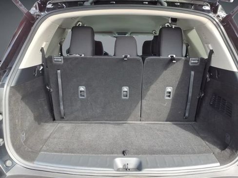 Certified 2025 Nissan Pathfinder SV AWD/4WD image 16