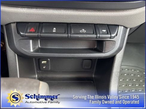 Used 2017 Chevrolet Colorado W/T image 31