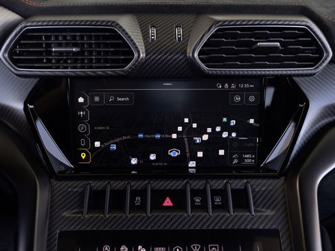 Used 2023 Lamborghini Urus Performante AWD/4WD image 34