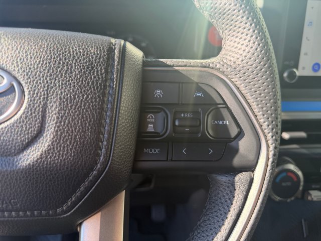 Used 2026 Toyota Tacoma TRD Off-Road AWD/4WD image 17