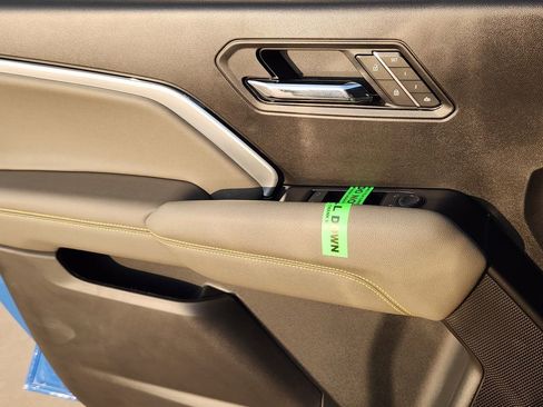 New 2026 Chevrolet Colorado ZR2 w/ Technology Package image 16