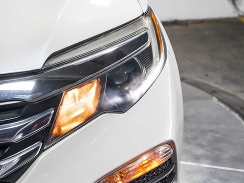 Used 2018 Honda Pilot LX image 7