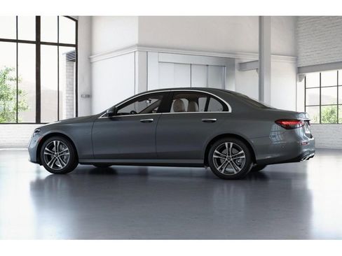 Used 2022 Mercedes-Benz E 350 4MATIC Sedan image 33