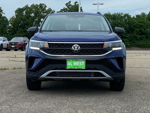 Used 2024 Volkswagen Taos S AWD/4WD image 3