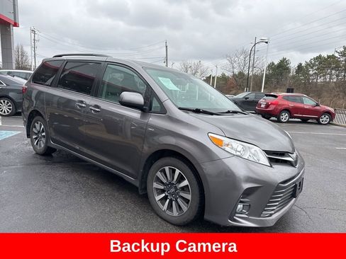 Used 2020 Toyota Sienna AWD image 8