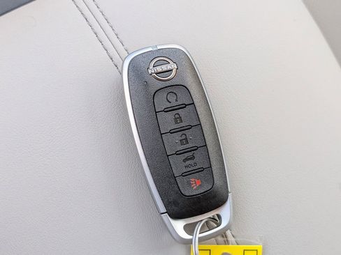 New 2026 Nissan Pathfinder SL image 29