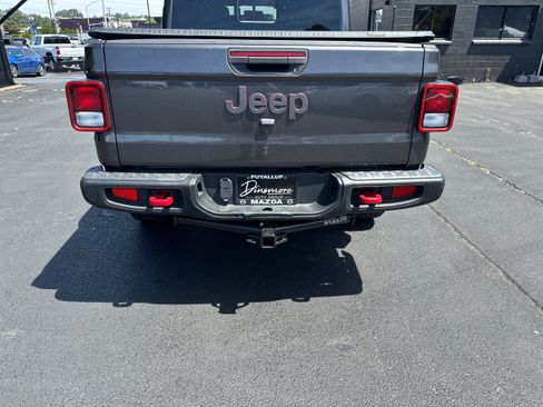 Used 2022 Jeep Gladiator Rubicon AWD/4WD image 23