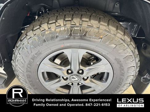 New 2025 Lexus LX 700h Overtrail image 5