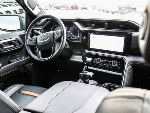 Used 2024 GMC Sierra 1500 AT4 w/ Technology Package image 25