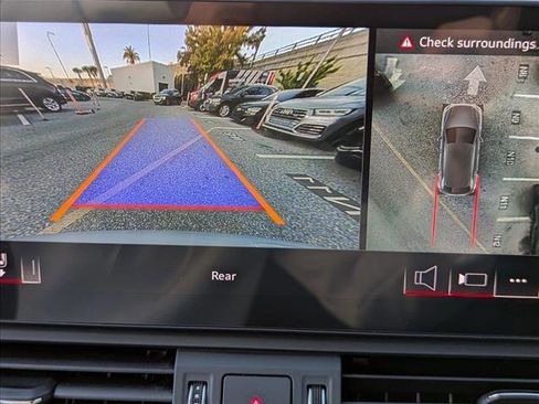 Certified 2025 Audi Q5 2.0T Premium Plus image 13